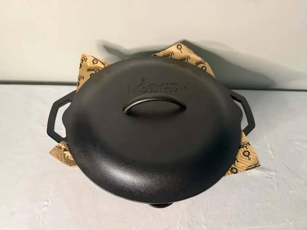 Lodge 7 Quart Cast Iron Dutch Oven